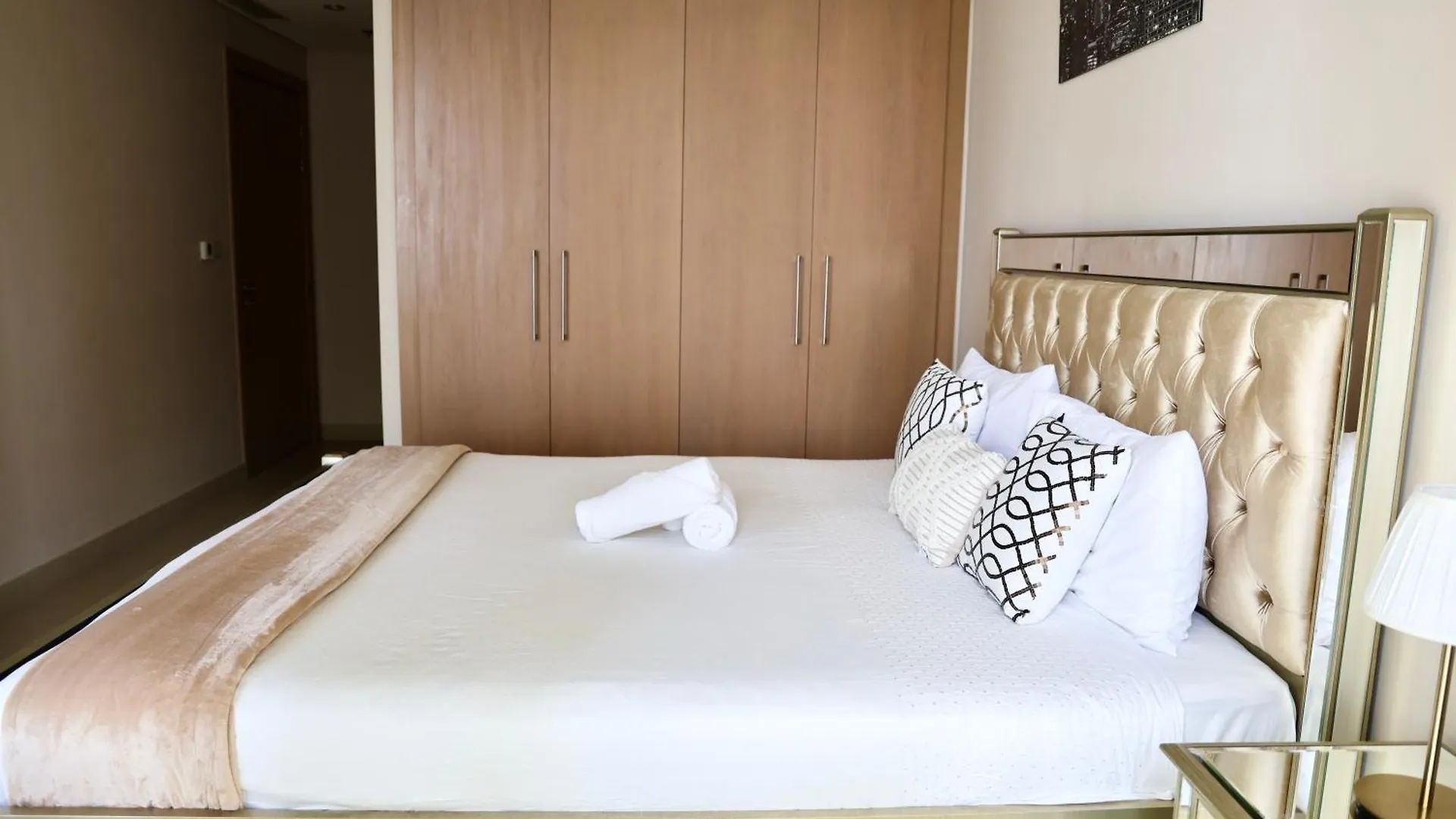 Daire Nivis Find-Burj Vista-Direct Access To Dubai Mall Birleşik Arap Emirlikleri